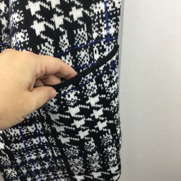 Sioni Houndstooth Knit Vest, White Blue Black Sweater - Small/Medium Petite - Picture 5 of 11